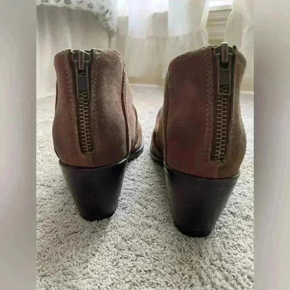 B.O.C. By Born Settle Ankle Boot in Tasso Suede - Picture 4 of 8